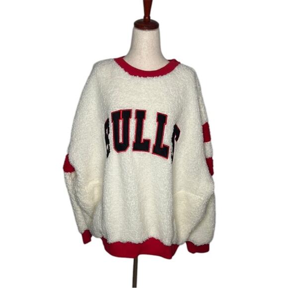 Chicago Bulls Tommy Jeans Oatmeal/Red Mindy Sherpa Pullover Sweatshirt – Sz S - Picture 5 of 10